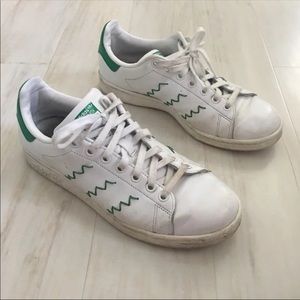 Women’s Adidas Stan Smiths Size 8.5